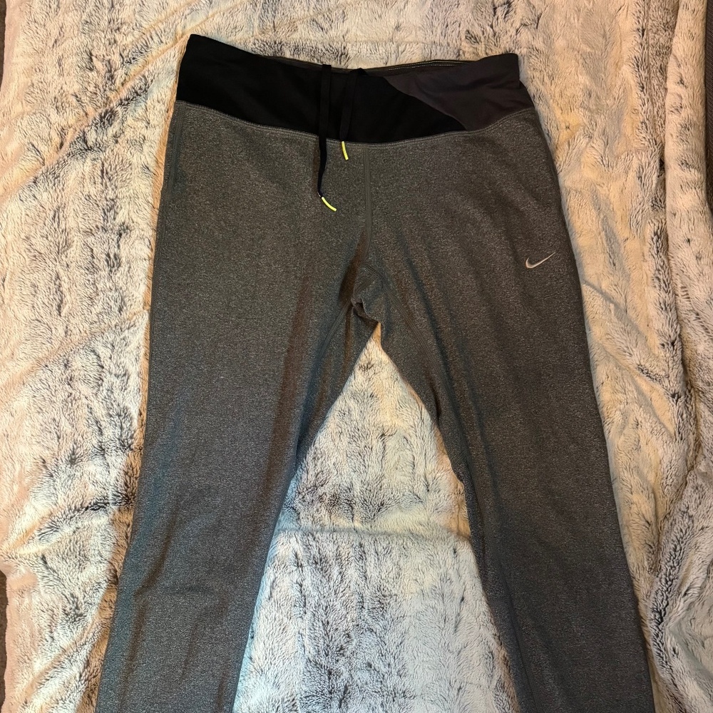 NIKE RUNNING DRI-FIT LEGGINGS TIGHTS WOMENS SIZE MEDIUM
(A1)